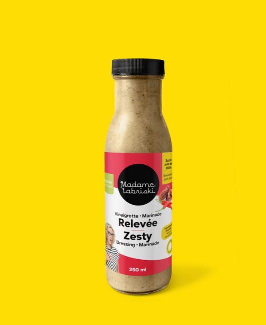 Vinaigrette-marinade relevée sans sucre raffiné ajouté (sucrée avec des dattes) composée d’ingrédients sains et naturels de Madame Labriski.