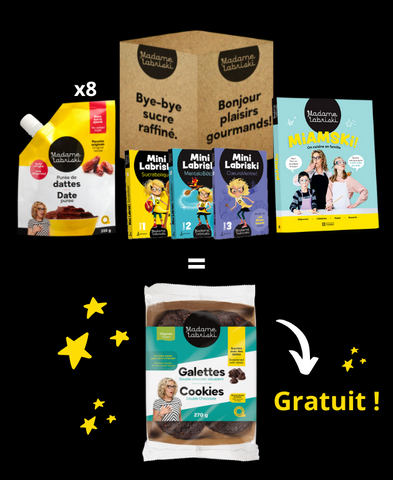 Cette boîte En famille comprend une caisse de purées de dattes originale (8x), la trilogie des romans Mini Labriski, le livre MIAMSKI! On cuisine en famille ainsi que qu'un paquet de galettes véganes santé double chocolat décadent.